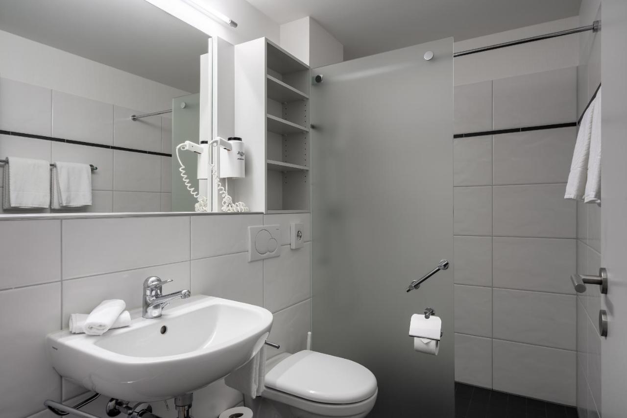 Hotel Artos Интерлакен Екстериор снимка